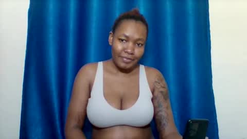 sexyapple2002 online show from June 1, 7:04 pm