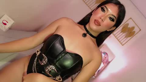 Lexie online show from February 24, 3:20 pm