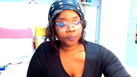 SexyBigBootyxxx online show from March 8, 7:12 am