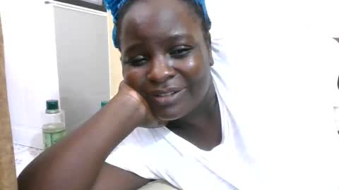Snapshot of sexyblackgal10 chatting on February 17, 12:23 pm sexyblackgal10 online show from February 17, 12:23 pm
