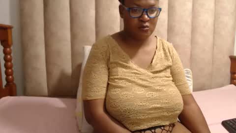 sexybustyxx online show from April 8, 6:24 am