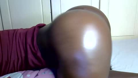 Sexycurvy 2580 online show from May 31, 4:20 am