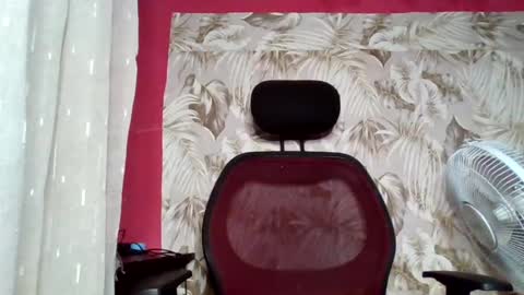 sexydoll32 online show from June 18, 6:24 am