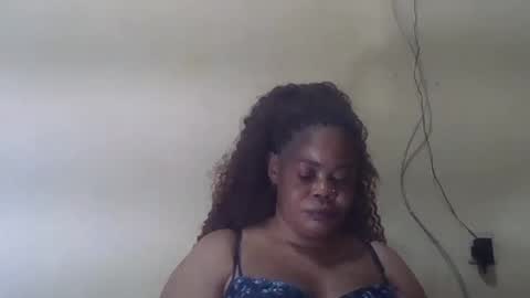 Snapshot of sexydove2 chatting on June 19, 6:34 pm EMILY online show from June 19, 6:34 pm