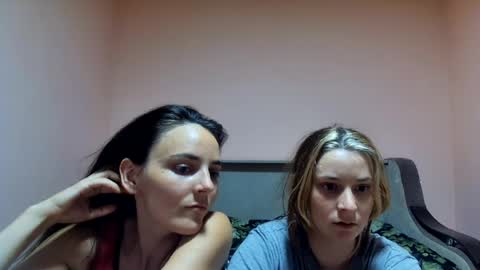 sexyemma09 online show from August 4, 8:22 pm