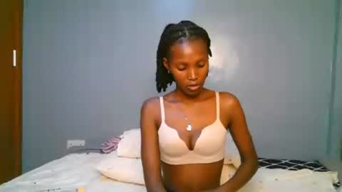 Snapshot of sexyjulie340 chatting on July 20, 7:33 am sexyjulie online show from July 20, 7:33 am