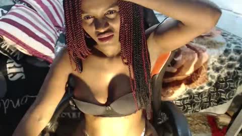 sexyjustin202 online show from May 19, 3:02 am