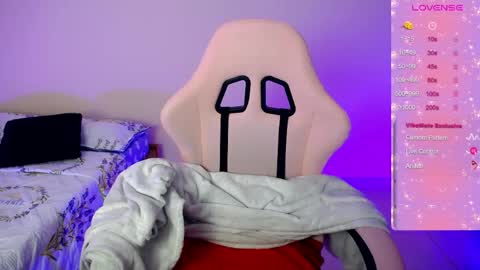 sexyloba  independent model online show from April 19, 10:01 pm