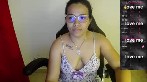 Snapshot of sexyloba_ chatting on June 17, 1:08 am sexyloba independent model online show from June 17, 1:08 am