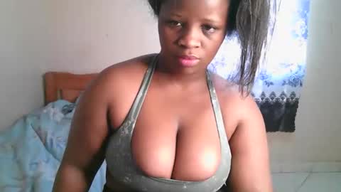 sexylucy33 online show from February 2, 10:25 am