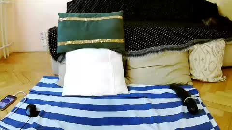 Squirty Maya Gold online show from June 1, 9:44 am