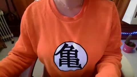 Snapshot of sexymisss24 chatting on May 2, 12:32 pm sexymisss24 online show from May 2, 12:32 pm