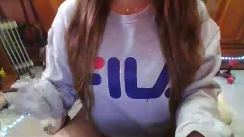 Snapshot of sexymisss24 chatting on May 22, 10:10 am sexymisss24 online show from May 22, 10:10 am