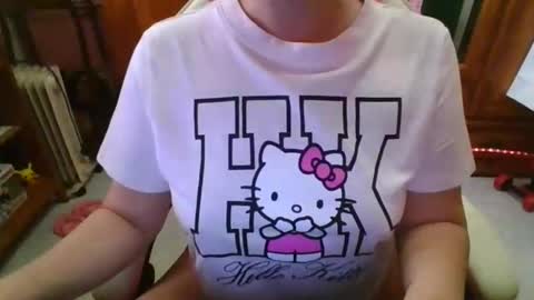 Snapshot of sexymisss24 chatting on June 9, 9:54 am sexymisss24 online show from June 9, 9:54 am