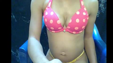 sexypussy000 online show from January 31, 8:29 pm