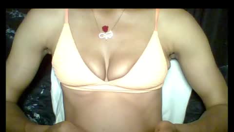 sexypussy000 online show from April 20, 6:53 pm
