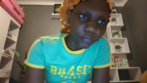 sexyquin1 online show from February 17, 5:10 pm