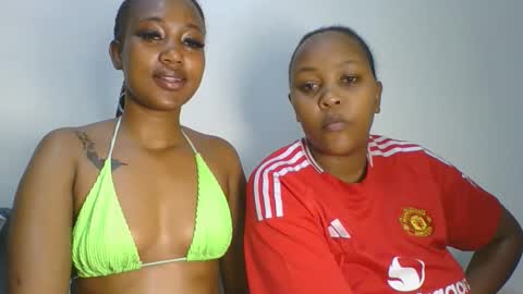sexyriri22 online show from May 16, 7:05 am