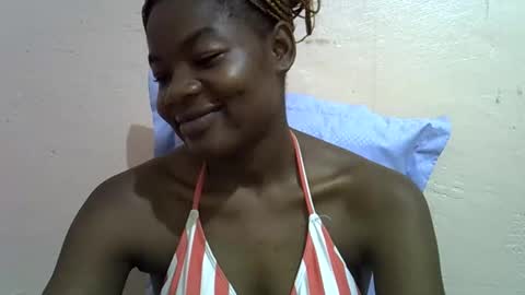 sexyshaz22 online show from April 3, 9:46 pm