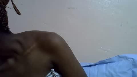 Snapshot of sexyshaz22 chatting on April 25, 10:18 pm sexyshaz22 online show from April 25, 10:18 pm
