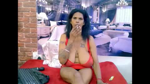 sexyva4u2luv online show from March 23, 6:39 am