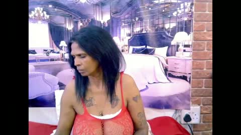 Snapshot of sexyva4u2luv chatting on June 26, 6:45 pm sexyva4u2luv online show from June 26, 6:45 pm