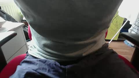 Snapshot of sexyvienna1989 chatting on April 15, 8:32 am sexyvienna1989 online show from April 15, 8:32 am