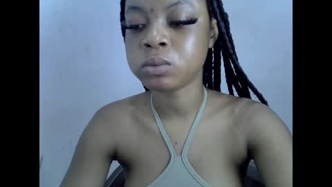 sexyxpeach online show from April 3, 7:12 pm