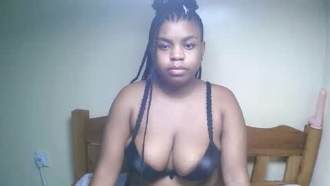 sexyyred_ online show from May 20, 6:36 pm