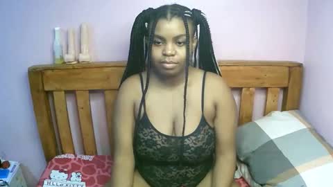 sexyyred_ online show from June 6, 1:54 am