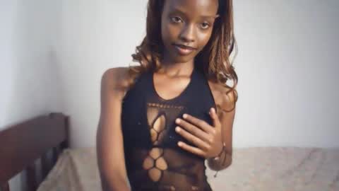 Snapshot of sexyzuriel chatting on February 9, 4:16 am sexyzuriel online show from February 9, 4:16 am