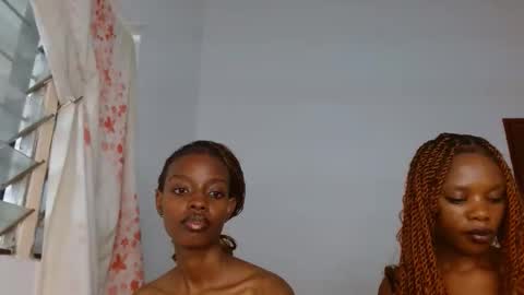 Snapshot of sexyzuriel chatting on February 17, 4:31 am sexyzuriel online show from February 17, 4:31 am