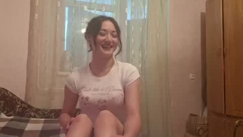 Lily online show from June 26, 3:27 pm