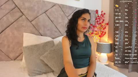 Shanily online show from April 16, 7:14 pm