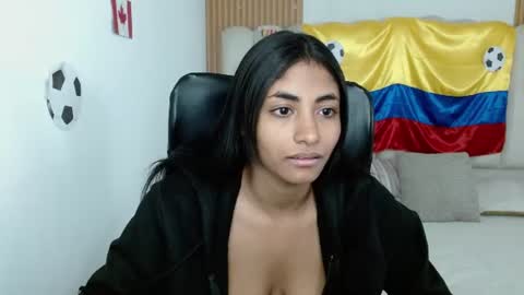 shanelle online show from July 21, 3:09 am
