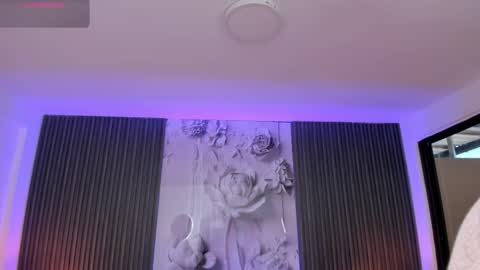 ShaniaDaniels online show from January 15, 9:40 pm