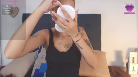 shantallvegga1 online show from November 28, 12:08 pm