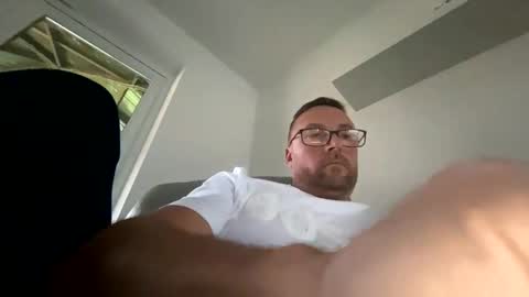 Sharksboy online show from December 28, 2:42 pm