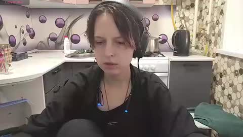 Sara online show from June 26, 5:17 pm