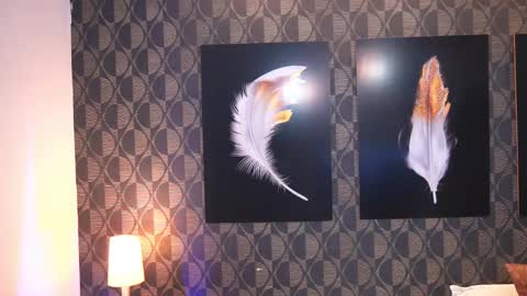 Sharom  online show from February 16, 7:21 pm