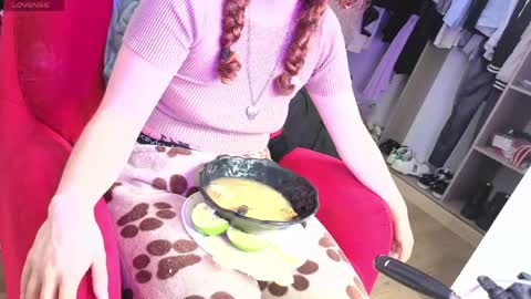 kitsune online show from April 18, 3:05 pm