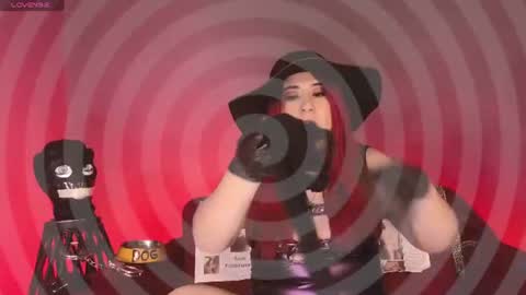 Snapshot of sharoon_gold chatting on July 18, 4:38 am Your mistress Sharon online show from July 18, 4:38 am
