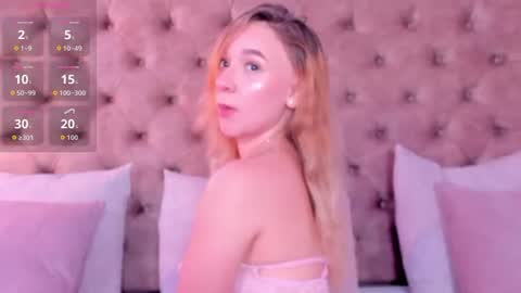 Snapshot of shatall_rouge chatting on July 24, 3:26 am Shantall online show from July 24, 3:26 am