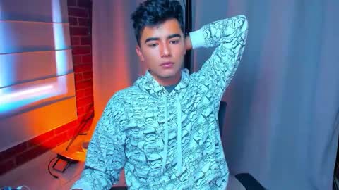 Shawn online show from December 18, 1:39 pm