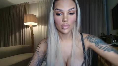 shayblonde online show from January 10, 9:05 pm