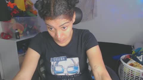 Shayna online show from October 2, 1:12 am