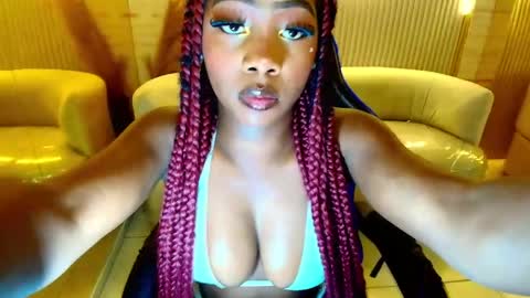 Shelly online show from May 22, 8:03 pm