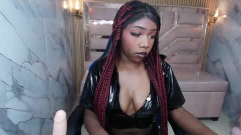 Shelly online show from May 25, 8:26 pm