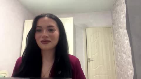 Snapshot of sherikavanleeuwen chatting on March 9, 3:49 pm Mia meow meow online show from March 9, 3:49 pm