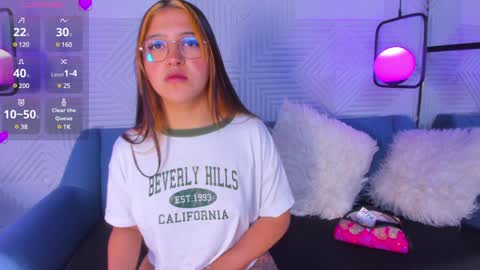 Snapshot of sherydan_love chatting on January 17, 11:06 am mia online show from January 17, 11:06 am